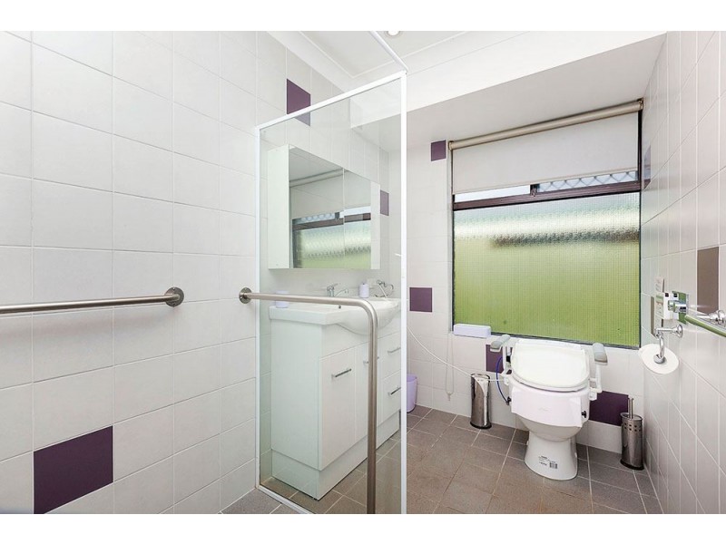 10 Chaucer Close, Spearwood WA 6163