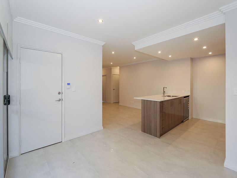 1/6 Pomfret Road, Spearwood WA 6163