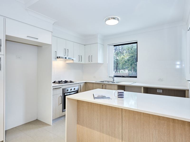 14/27 Congdon Avenue, Beeliar WA 6164