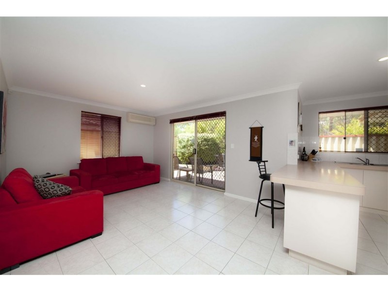 a/18 Kotisina Gardens, Munster WA 6166