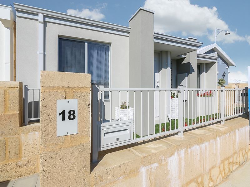 18 Pallett Ave, Spearwood WA 6163