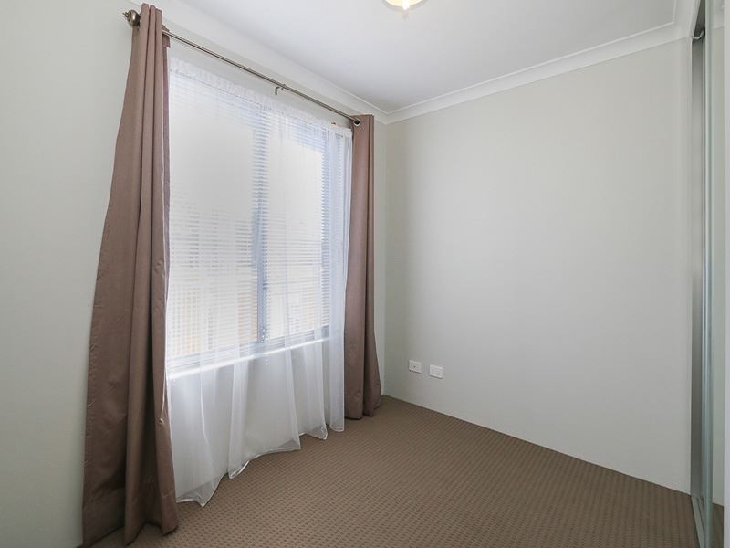 18 Pallett Ave, Spearwood WA 6163