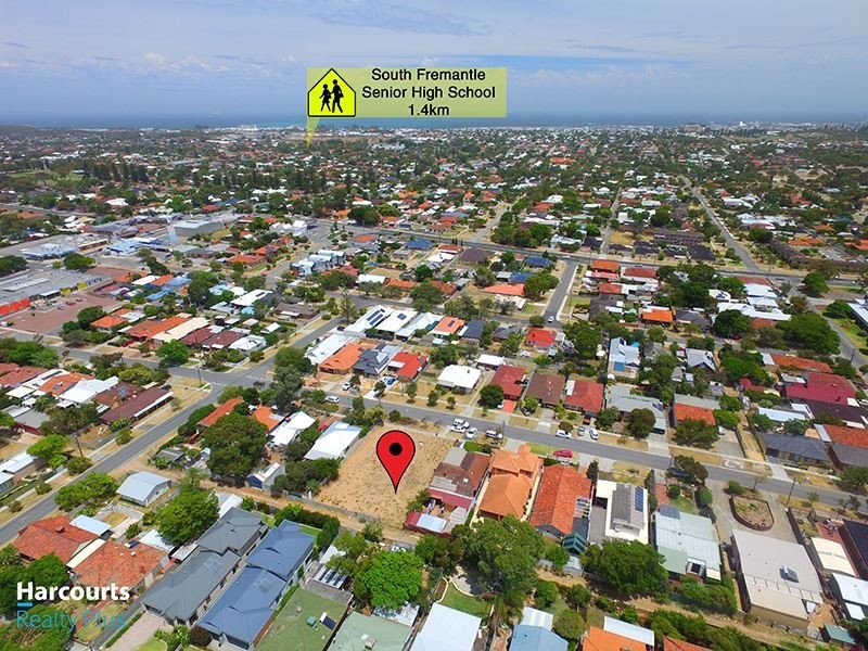 16 Ethelwyn Street, Hilton WA 6163