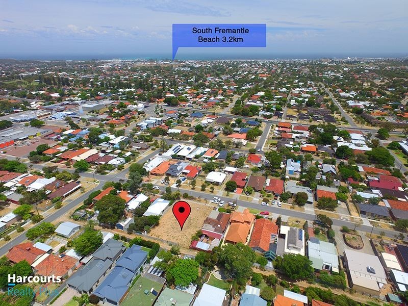 16 Ethelwyn Street, Hilton WA 6163