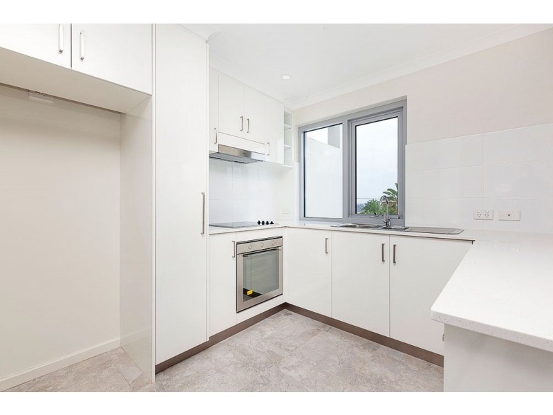 10/70 West Churchill Avenue, Munster WA 6166