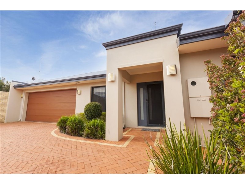 2/1 Gerovich Way, Spearwood WA 6163