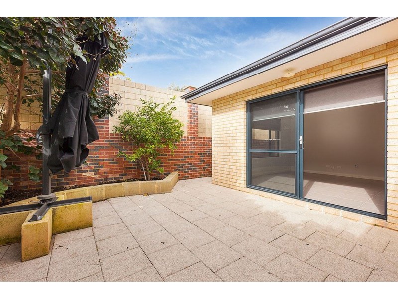 2/1 Gerovich Way, Spearwood WA 6163