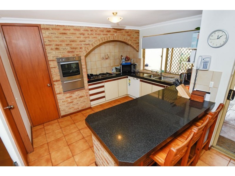 42 Beckett Close, Munster WA 6166