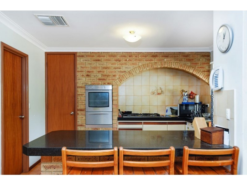 42 Beckett Close, Munster WA 6166