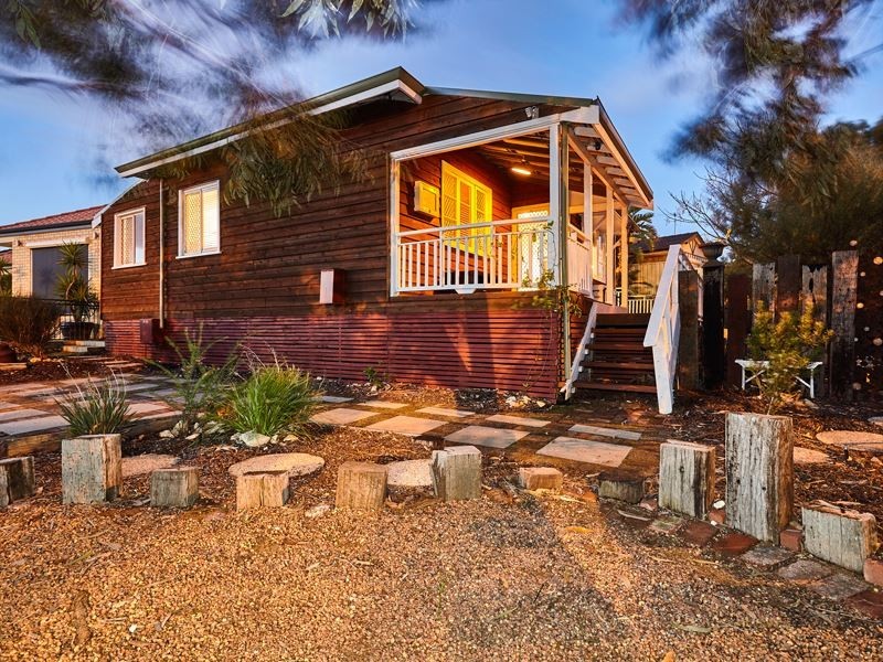 32 Howson Street, Hilton WA 6163