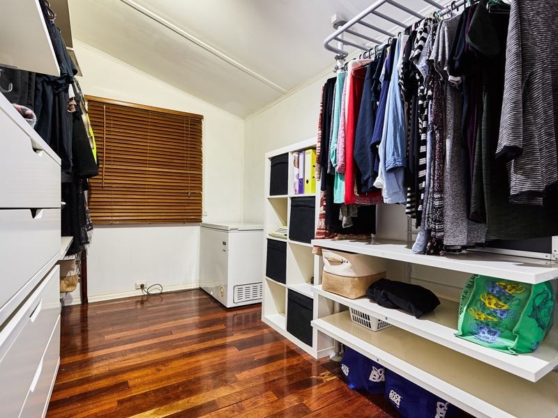 32 Howson Street, Hilton WA 6163