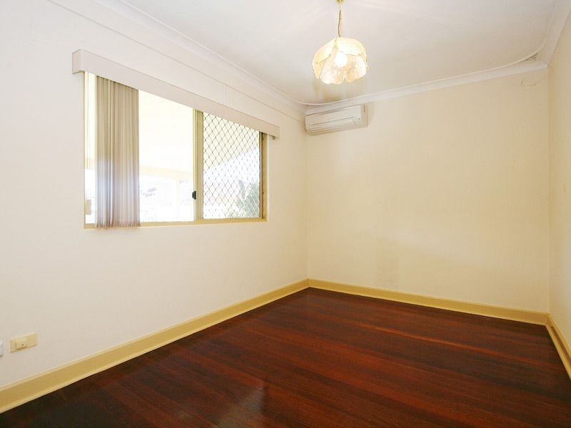 16 Ivermey Road, Hamilton Hill WA 6163
