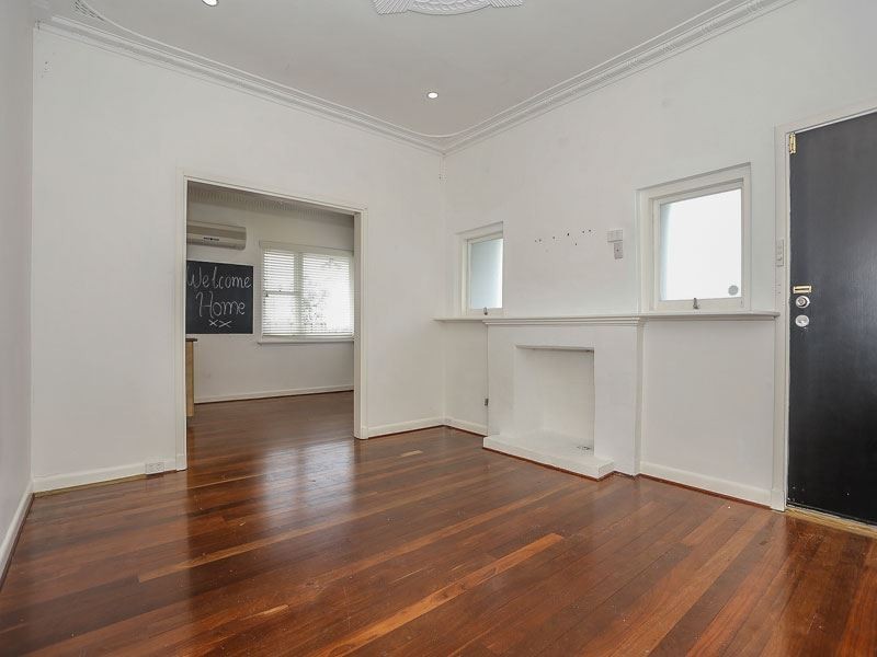 20 Arthur Road, Hamilton Hill WA 6163