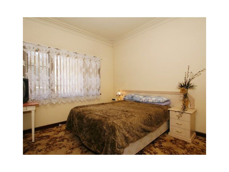 11 Chamberlain Street, O’connor WA 6163