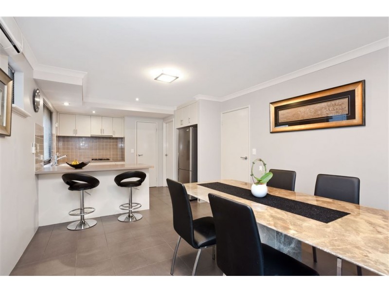 1/4 Randazzo Way, Yangebup WA 6164