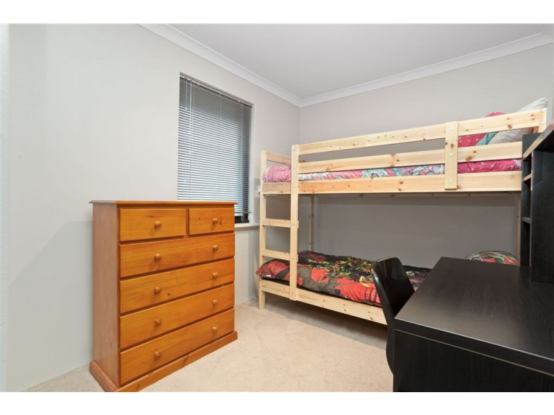 1/4 Randazzo Way, Yangebup WA 6164