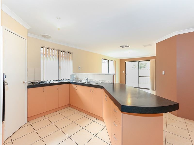 6 Koomba Rise, Bertram WA 6167