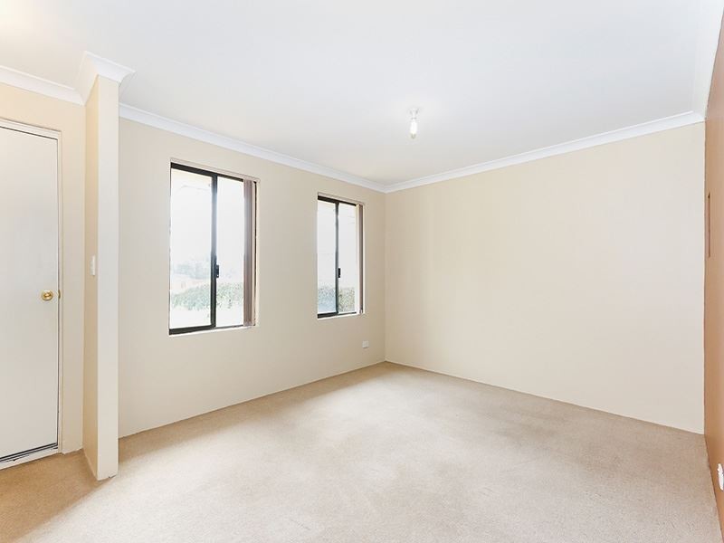 6 Koomba Rise, Bertram WA 6167