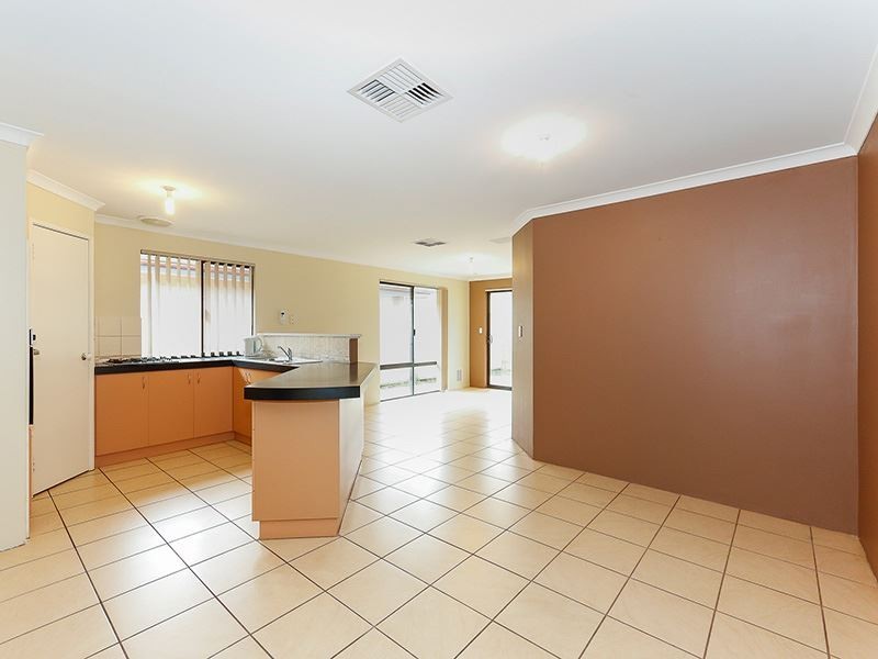 6 Koomba Rise, Bertram WA 6167