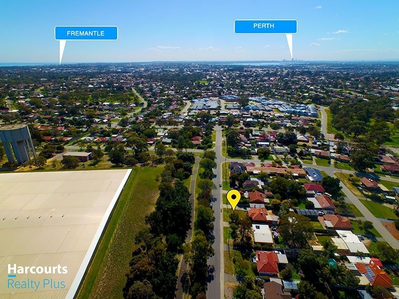 18 Leece Street, Coolbellup WA 6163