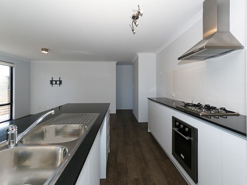 11A Fluellen Way, Hamilton Hill WA 6163