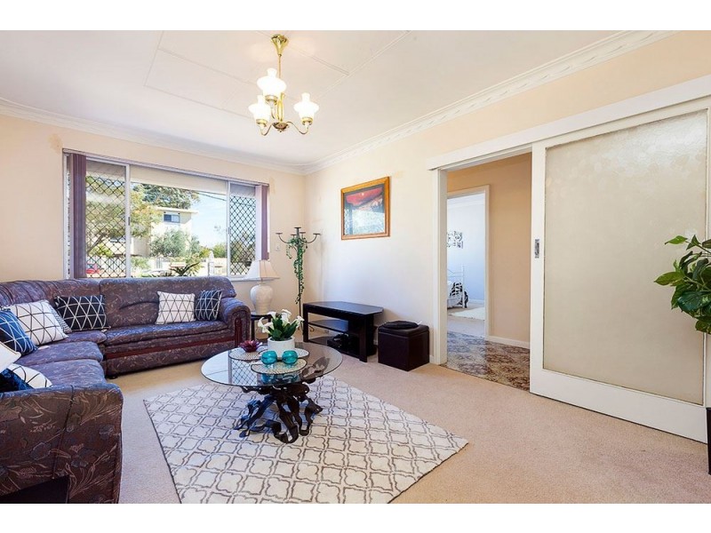 50 Fifth Ave, Beaconsfield WA 6162