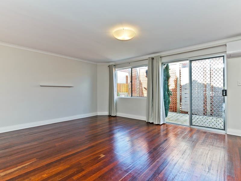 7 Offley Street, Hamilton Hill WA 6163