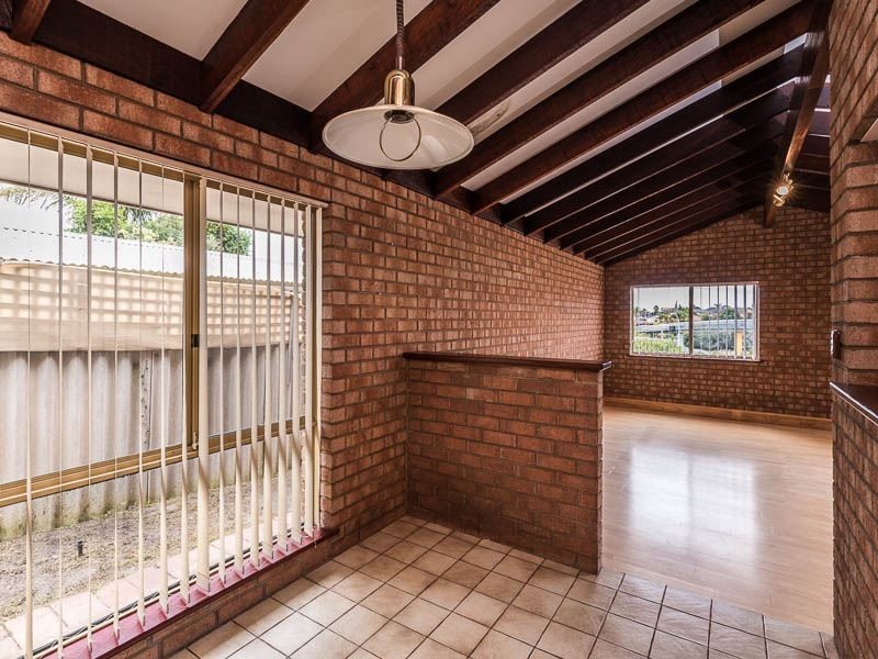 10 Hannah Place, Leeming WA 6149