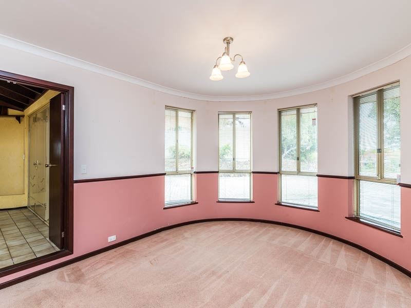 10 Hannah Place, Leeming WA 6149