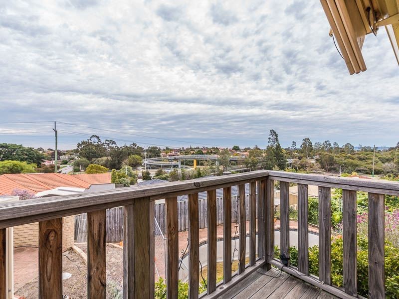 10 Hannah Place, Leeming WA 6149