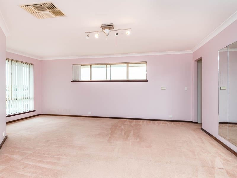 10 Hannah Place, Leeming WA 6149