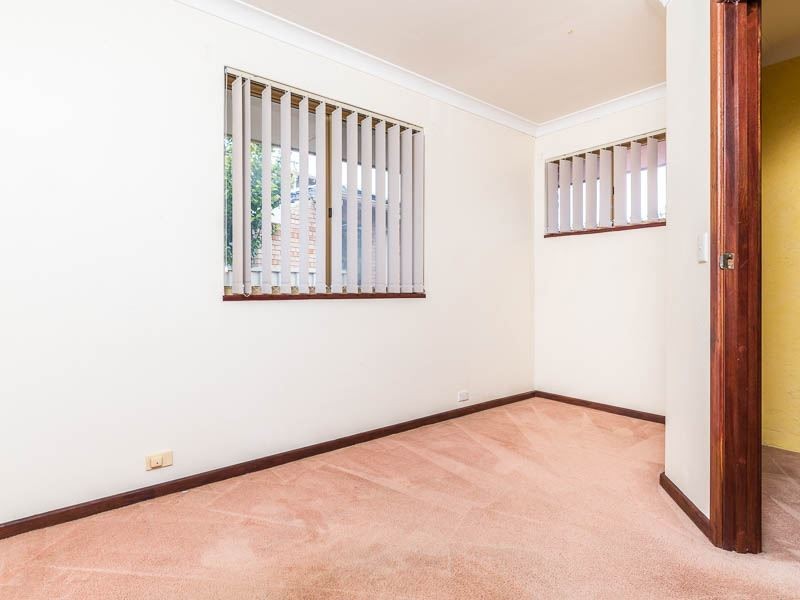 10 Hannah Place, Leeming WA 6149