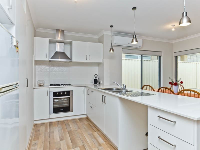 3/11 Skeahan Street, Spearwood WA 6163