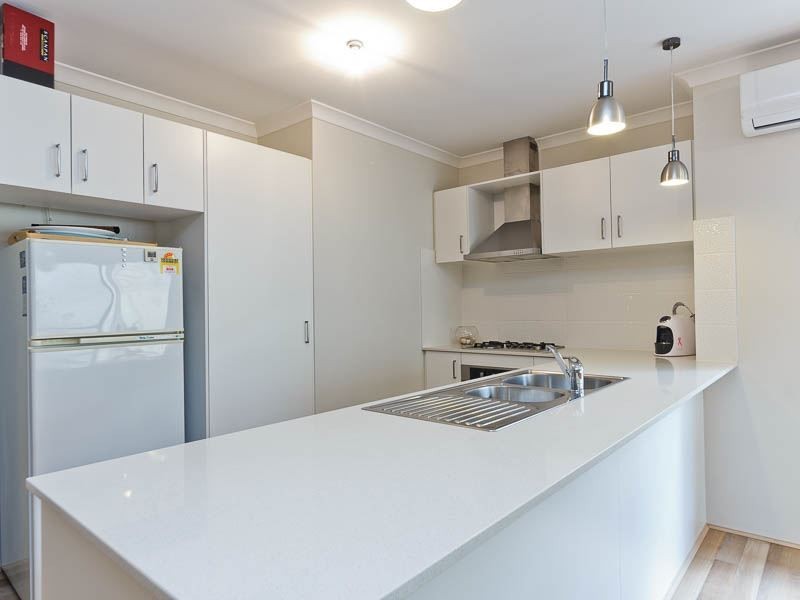 3/11 Skeahan Street, Spearwood WA 6163