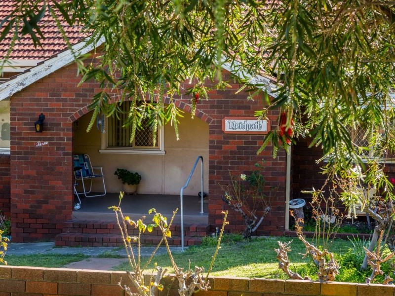 3 Weavell Street, Hamilton Hill WA 6163