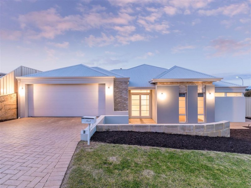 2 Senna Close, Coogee WA 6166