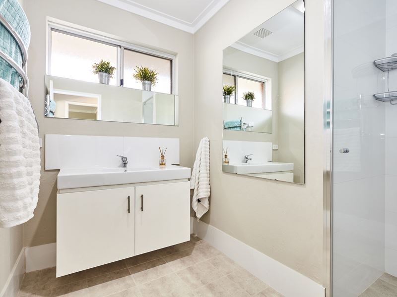 372B Carrington Street, Hamilton Hill WA 6163