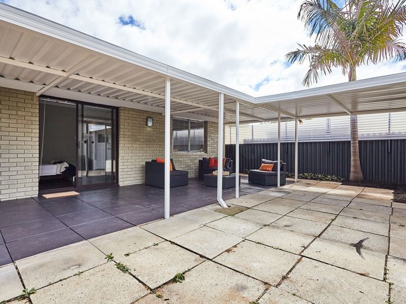 372B Carrington Street, Hamilton Hill WA 6163