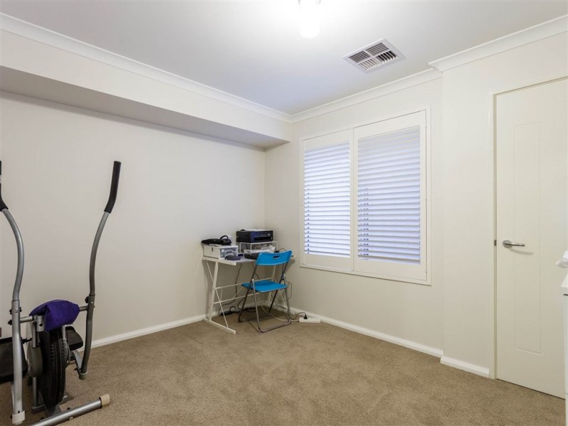 4A Katsura Gardens, Munster WA 6166