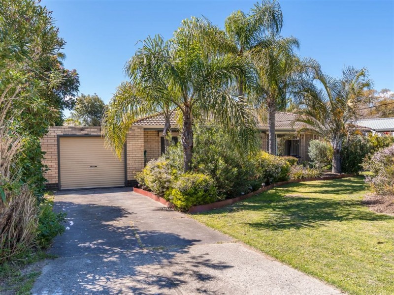 2 Moorhouse Street, Willagee WA 6156