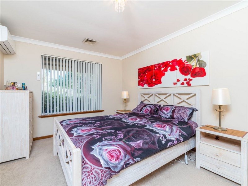 2 Moorhouse Street, Willagee WA 6156