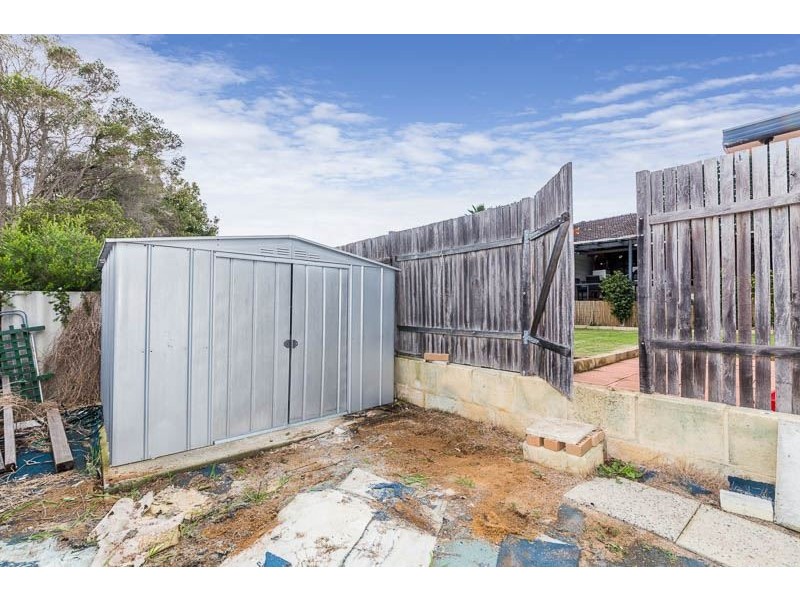 12B Claygate Road, Hamilton Hill WA 6163