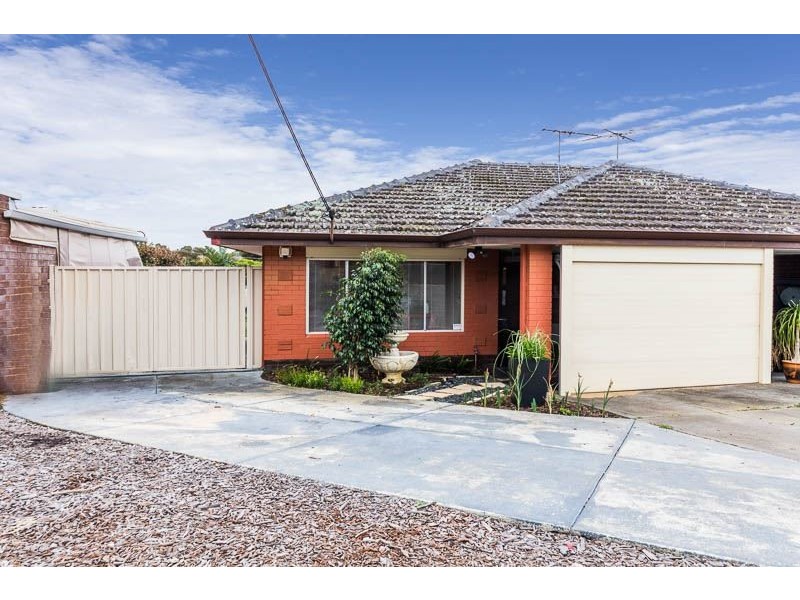 12B Claygate Road, Hamilton Hill WA 6163