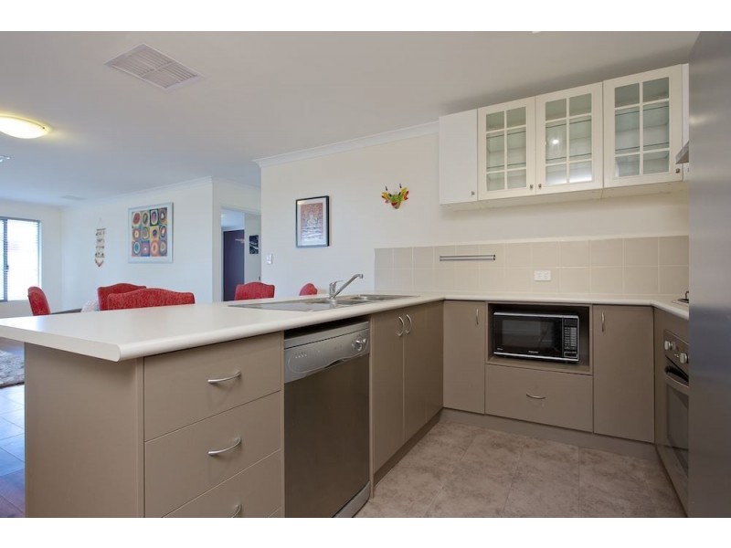 14A Erpingham Road, Hamilton Hill WA 6163