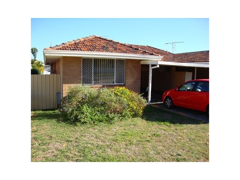 b/13 Clara Road, Hamilton Hill WA 6163