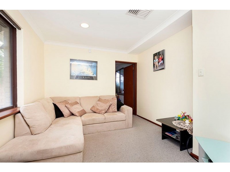 25 Dodd Street, Hamilton Hill WA 6163