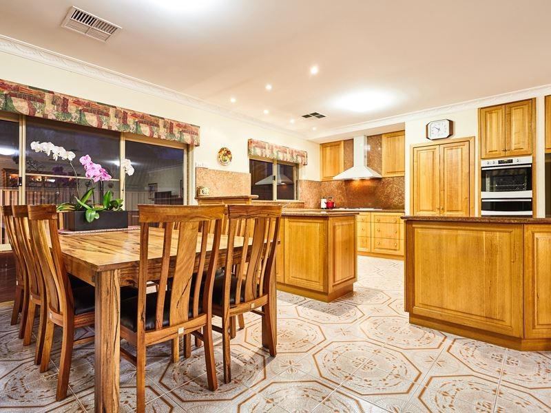 21 Constitution Gardens, Bibra Lake WA 6163