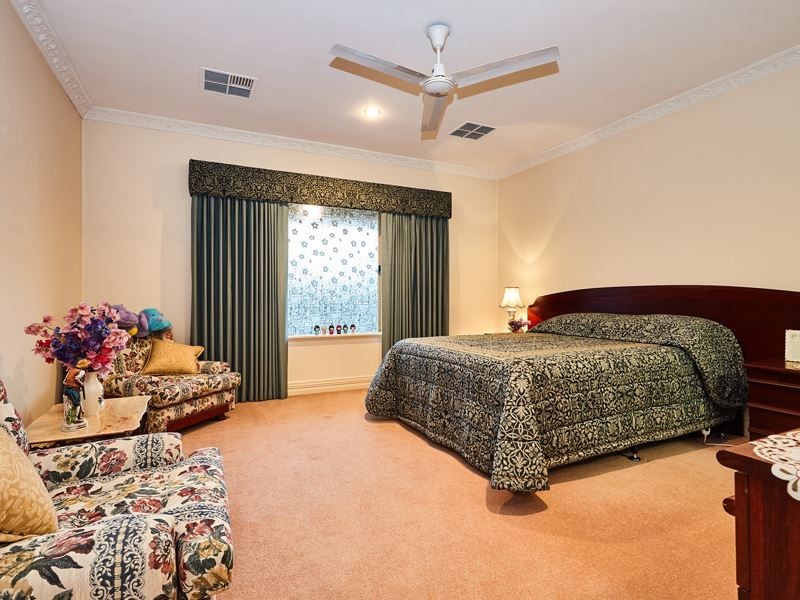 21 Constitution Gardens, Bibra Lake WA 6163