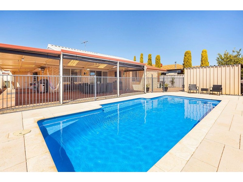 10 Waylen Square, Beeliar WA 6164