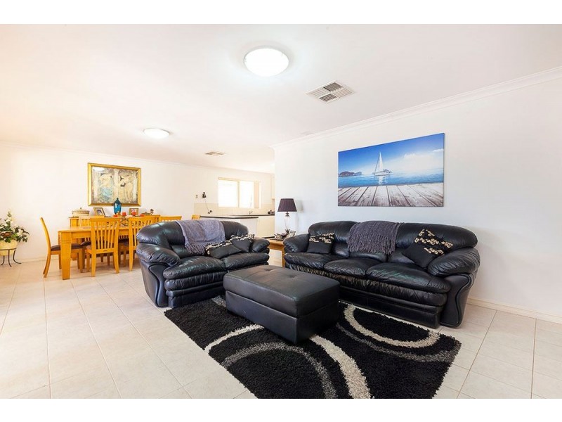 10 Waylen Square, Beeliar WA 6164